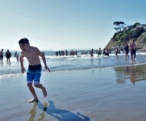 Can you handle the cold temps of the Polar Bear Plunge? Find out at the Beach House in Santa Monica. Photo by Joey Ranotti via Flickr